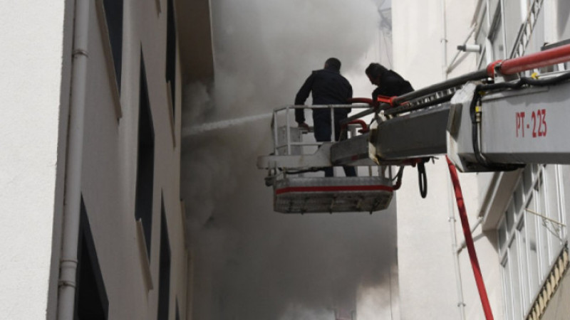 Çakmakla Oynayan Çocuk Ev Yaktı