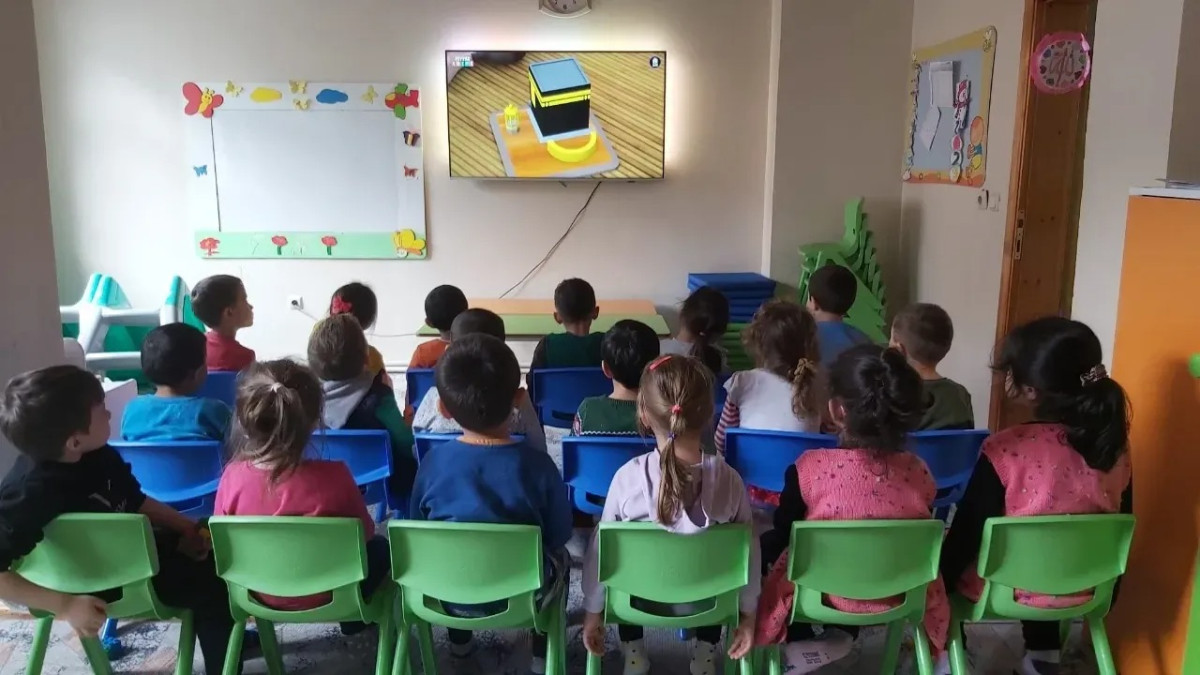 Kürtün'de Karne Tatilinde Çocuklara Namaz Yarışması