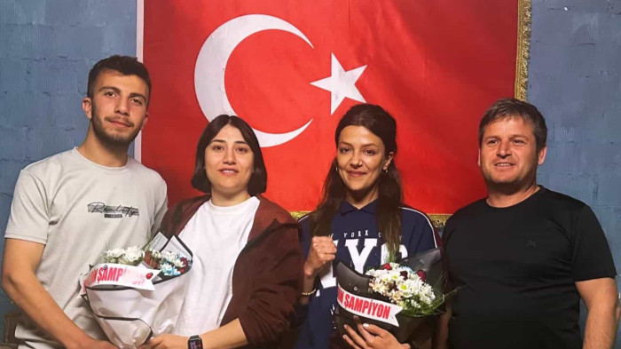 'Şampiyonlardan' Kelkit Türk Eğitim-Sen'e Ziyaret 